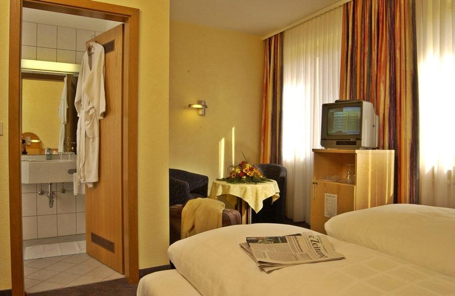 City Partner Hotel Strauss Wurzburg Ruang foto