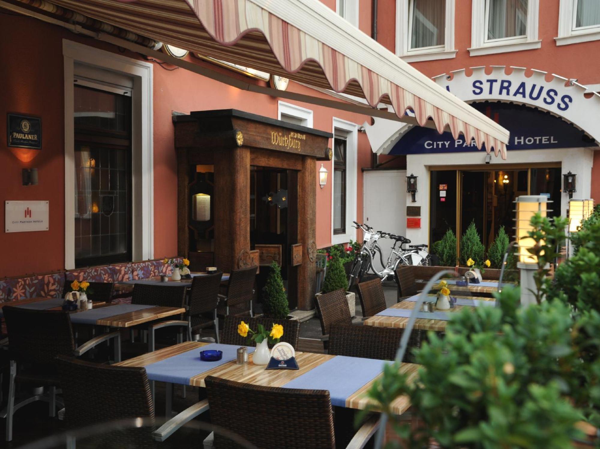 City Partner Hotel Strauss Wurzburg Bagian luar foto