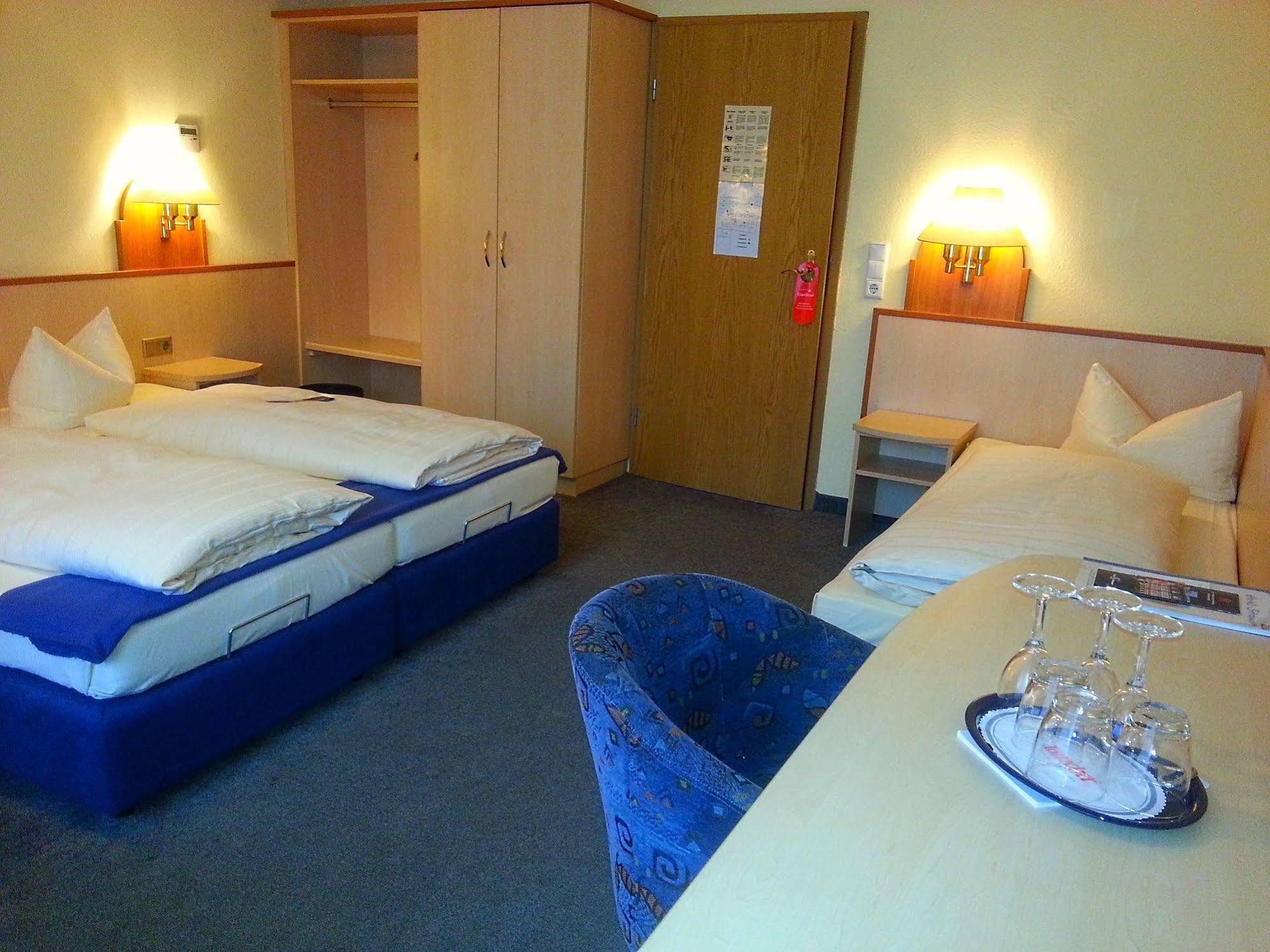 City Partner Hotel Strauss Wurzburg Bagian luar foto